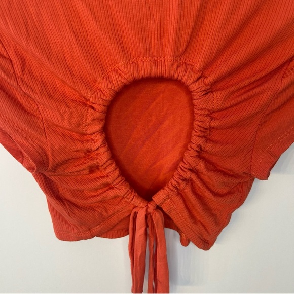 Offline by Aerie Thumbs Up Tie-Back T-Shirt, S, Coral, Ribbed Cropped Open-Back - Picture 11 of 13